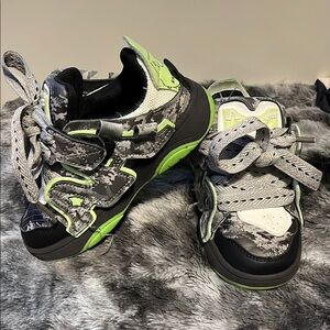 Green and Black Sneakers with Thick Sole and Secure Lacing